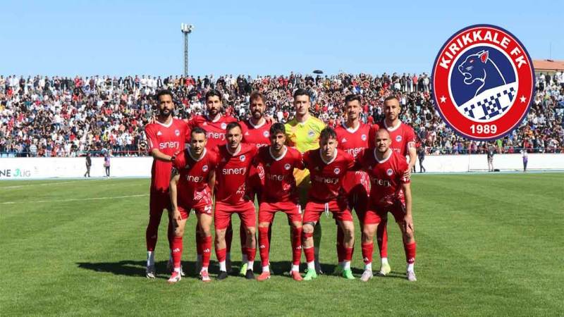 Kavga ettiği amcasını sokak ortasında tabancayla vurdu