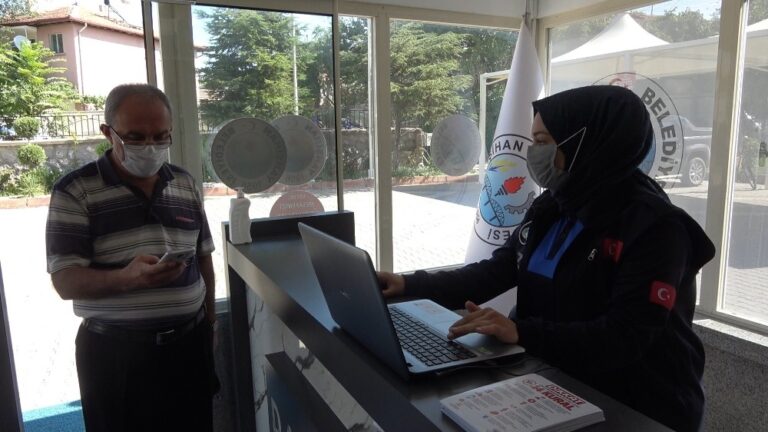 Covid-19 ile mücadelede yeni dönem: Belediyeye HES koduyla giriş yapılıyor