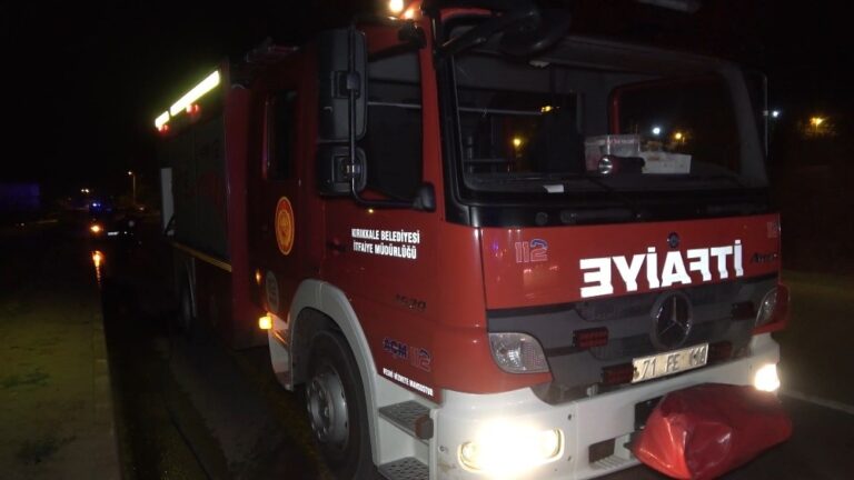 İki otomobil kafa kafaya çarpıştı: 5 yaralı
