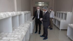 Sağlık Bakanlığı için 100 milyon maske üretildi.