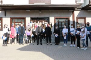 Gençler katılım belgelerini Başkan Saygılı’dan aldı