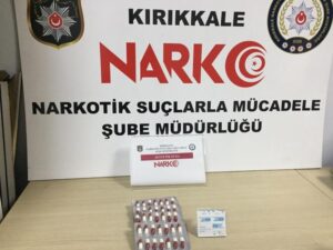 Suçüstü yakalanan uyuşturucu satıcısı tutuklandı