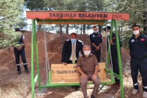 Yahşihan’da her binaya bir salıncak