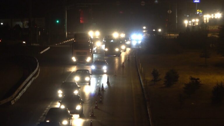 Kırıkkale’deki kilit kavşakta trafik yoğunluğu