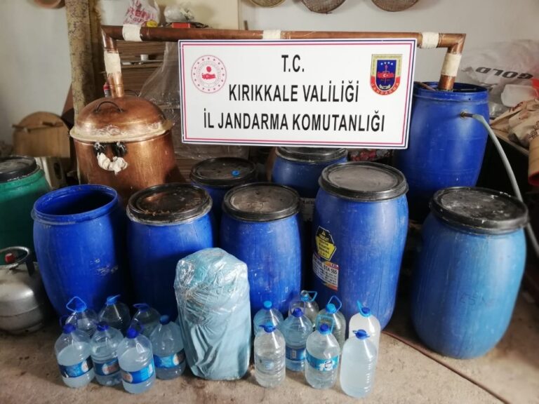Kırıkkale’de ‘sahte içki’ operasyonu: Bin 150 litre ele geçirildi