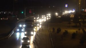 Kısıtlama öncesi 43 ilin geçiş güzergâhında trafik yoğunluğu: Sürücüler yollara akın etti