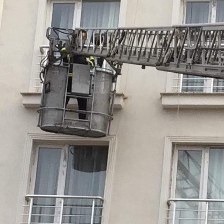 Kırıkkale’de kedi kurtarma operasyonu