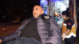 Alkollü sürücü ‘dur’ ihtarına uymayıp otomobiliyle polise çarpıp kaçtı