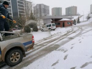 Yahşihan’da kar ile mücadele sürüyor