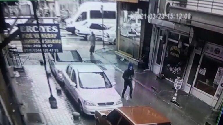 Kırıkkale’de kapkaç anı kamerada