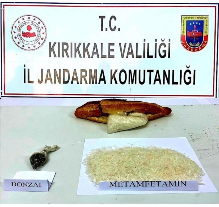 ’Ekmek arası uyuşturucu’ jandarmanın dikkatinden kaçmadı