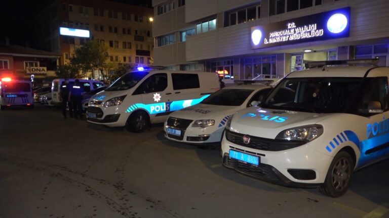Kısıtlama saatinde kumar oynayan 9 kişiye 56 bin lira ceza