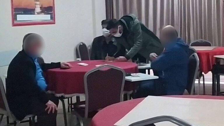 Yine kumar baskını: 5 kişiye 38 bin lira ceza