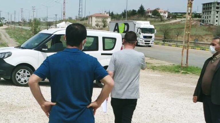 Riskli grubundaki karı-koca, uygulama noktasında yakalandı: 4 bin 50’şer lira ceza uygulandı