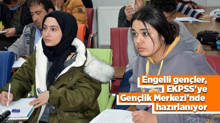 Engelli gençler, EKPSS’ye gençlik merkezinde açılan kursta hazırlanıyor