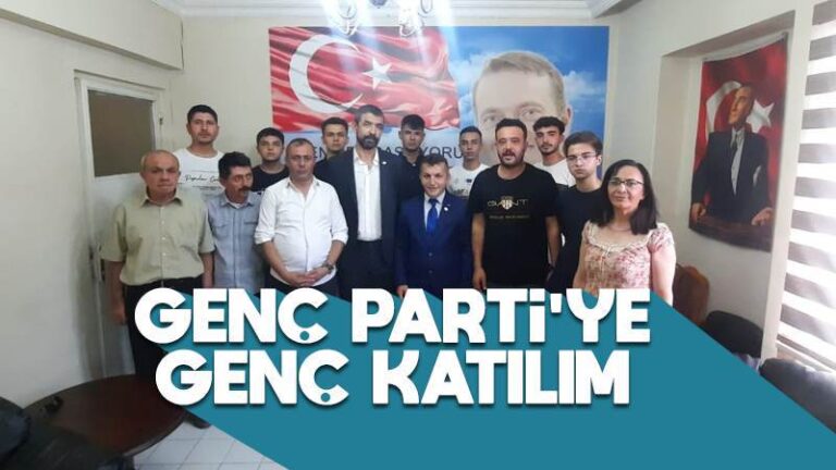 Genç Parti’ye genç katılım  