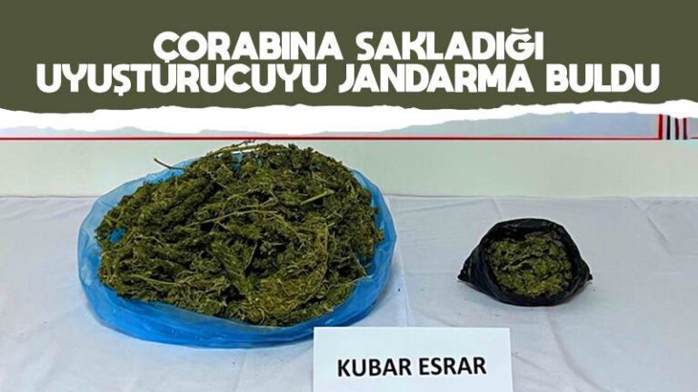 Çorabının içinde sakladığı uyuşturucuyu jandarma buldu