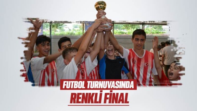Futbol turnuvasında renkli final 