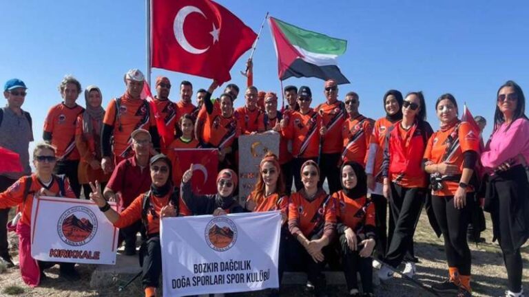 Dinek Dağı’nda Filistin’e destek