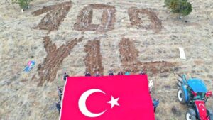 Kırıkkale’de ormanlık alana pullukla “100. Yıl” yazdı