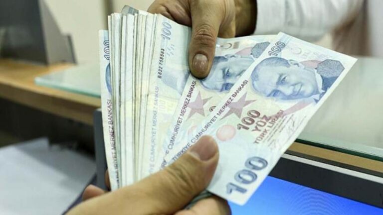 Yaşlı ve engelli aylıkları hesaplara yatırıldı