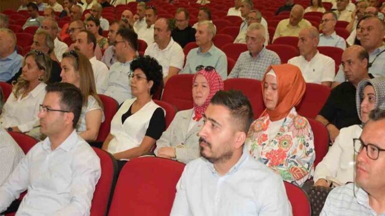Eğitim yöneticileriyle değerlendirme toplantısı