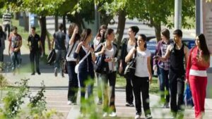Lisans mezunlarının istihdam oranı açıklandı