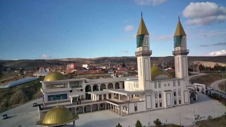 İslami Değerler Külliyesi’nde kandile özel program