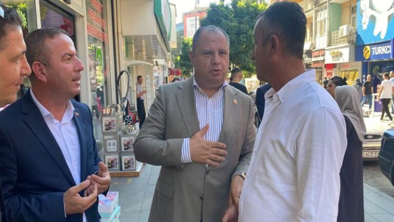 Milletvekili Öztürk, halkın takdirini topluyor