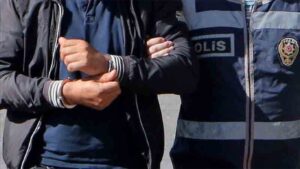 Polislere silah doğrultan şahıs yakalandı