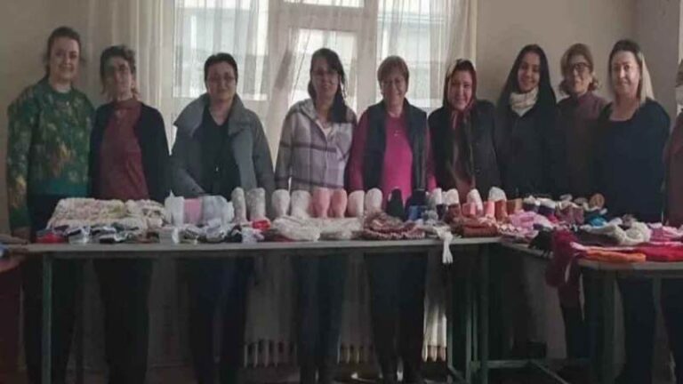 Kadınlar, minikler için kampanya başlattı