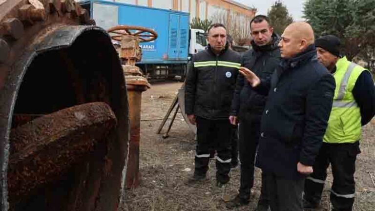 Kırıkkale’nin 25 yıllık su vanaları değiştirildi