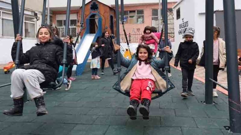 Yıllardır atıl durumda olan park hizmete açıldı