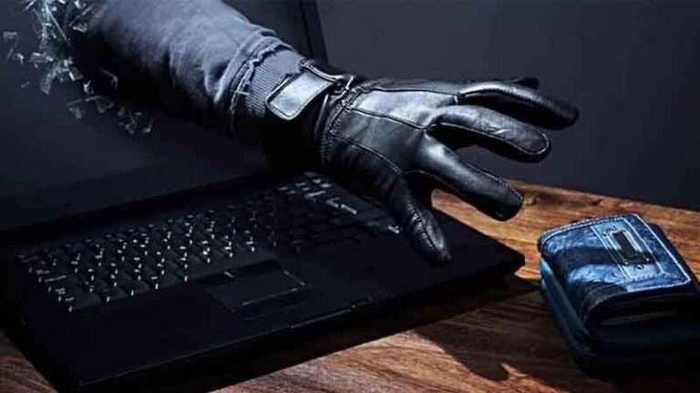 Nitelikli dolandırıcılar siber polise yakalandı!