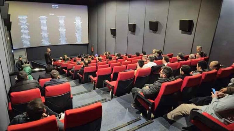 “Hep 33 Yaşında” Belgeseline Büyük İlgi