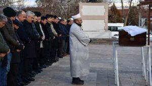 Adnan Duman’ın anneannesi dualarla uğurlandı