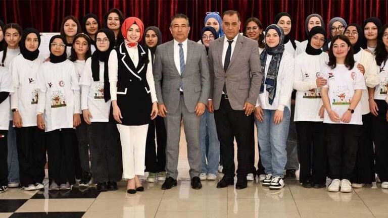 Liselilerden TUBİTAK bilim fuarı