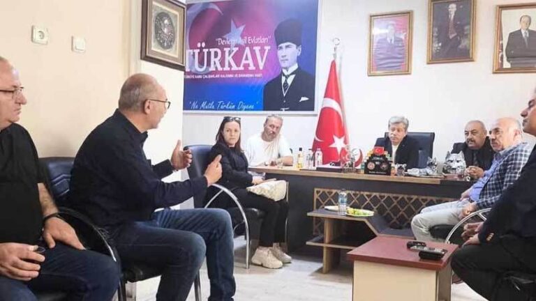 Korkmaz’dan TÜRKAV’a anlamlı ziyaret