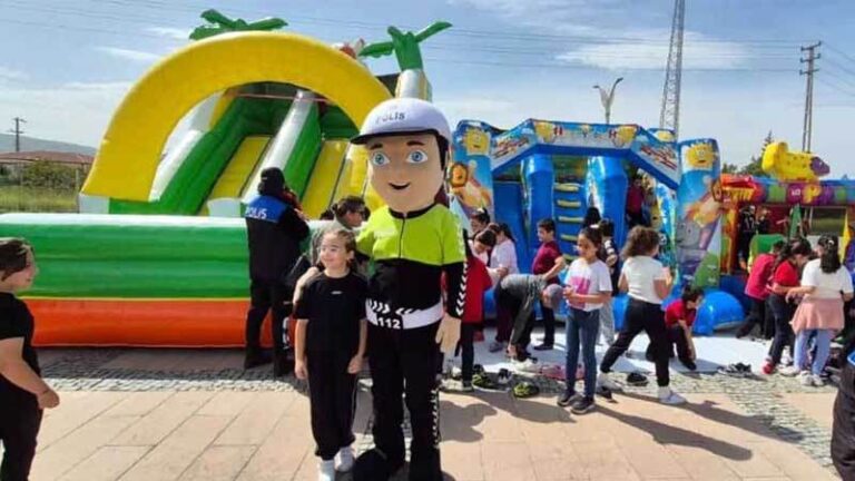 Bahşılı’da Trafik Haftası’na özel farkındalık etkinliği
