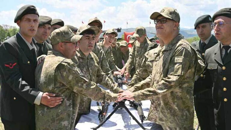 Mehmetçiklerin en güzel engelsiz yemini