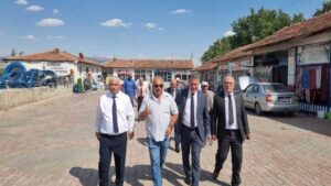 İYİ Parti Karakeçili’de vatandaşla buluştu