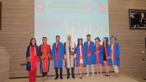 Güzel Sanatlar Fakültesi’nde renkli mezuniyet