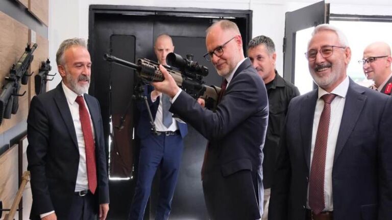 Letonya Savunma Bakanı’ndan MKE’ye ziyaret