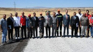 Dikmen Köyü’nün yol çalışmaları sürüyor