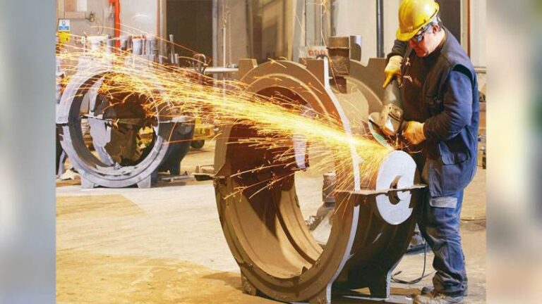 Sanayi üretimi yıllık %5,0 arttı