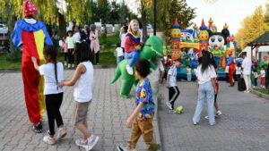 Öğrencilerle rengarenk piknik