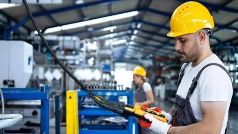Ücretli çalışan sayısı yıllık %1,2 arttı