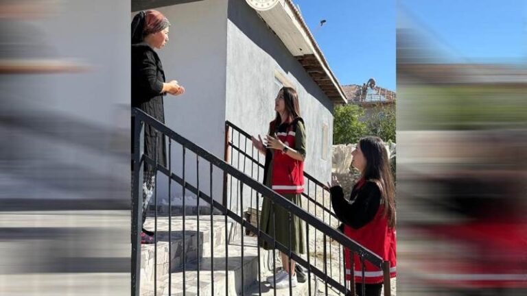 Kargın köyünde gönül köprüsü kuruldu