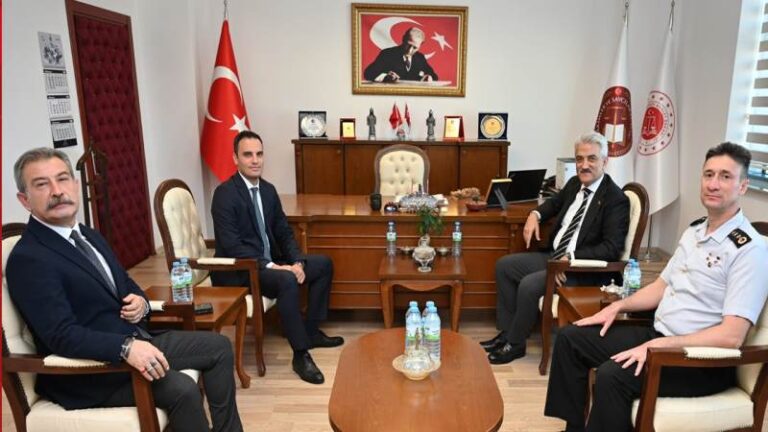 Vali Mehmet Makas’tan Selvi’ye ziyaret