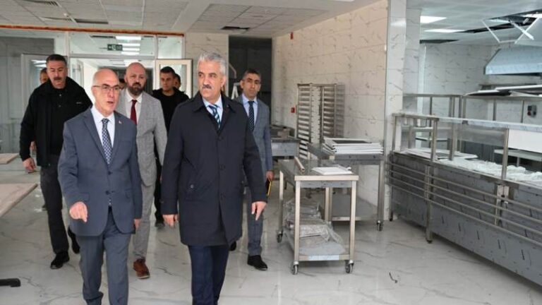 Vali Makas, Dini İhtisas Merkezi’nde incelemelerde bulundu